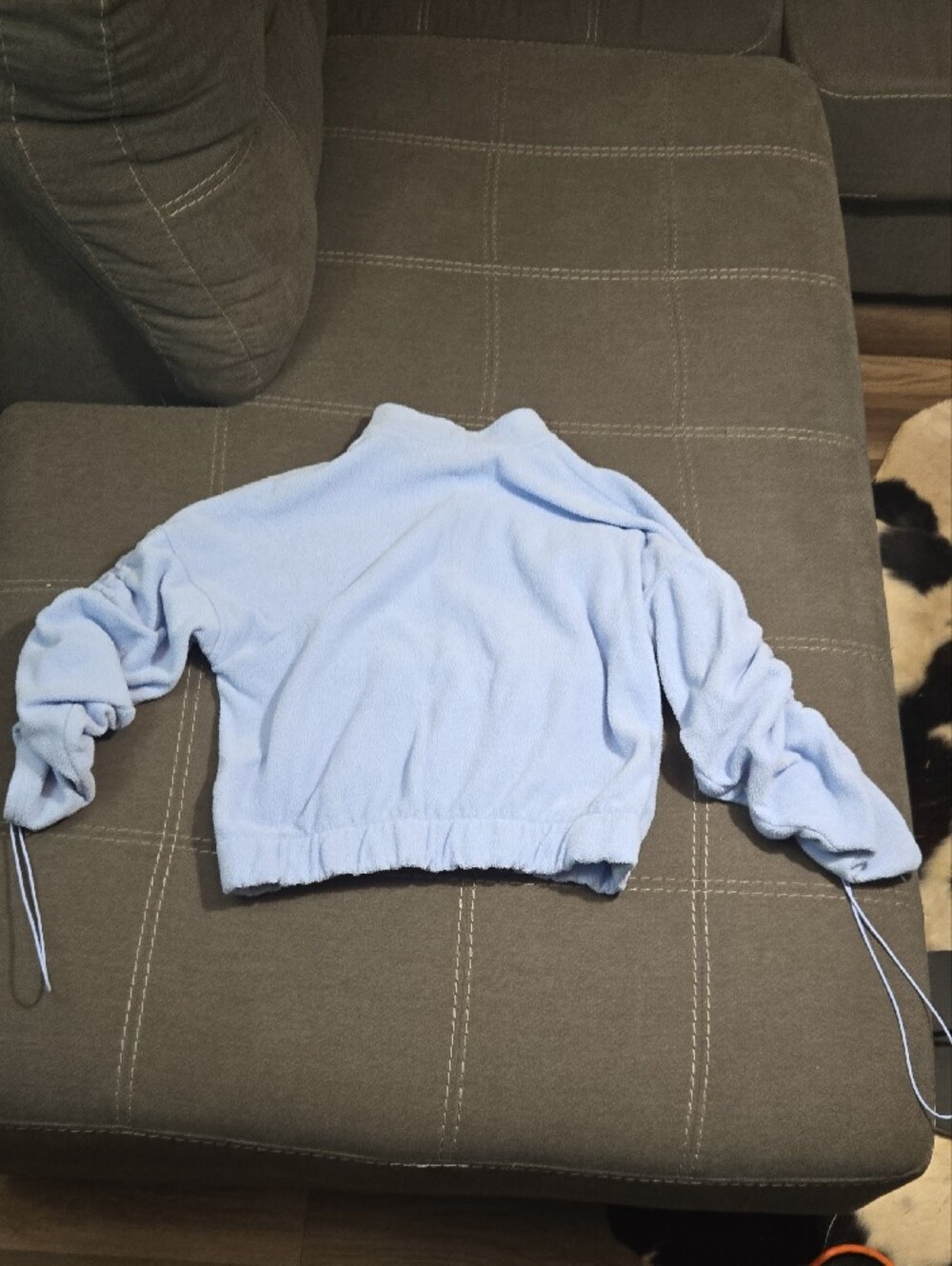 Cropped Light Blue Half-Zip Crewneck Sweater with Front Pocket - Picture 3 of 3